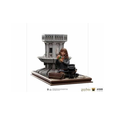 Iron Studios Deluxe: Harry Potter - Hermione Granger Polyjuice Art Scale Statue (1/10) (WBHPM65622-10)